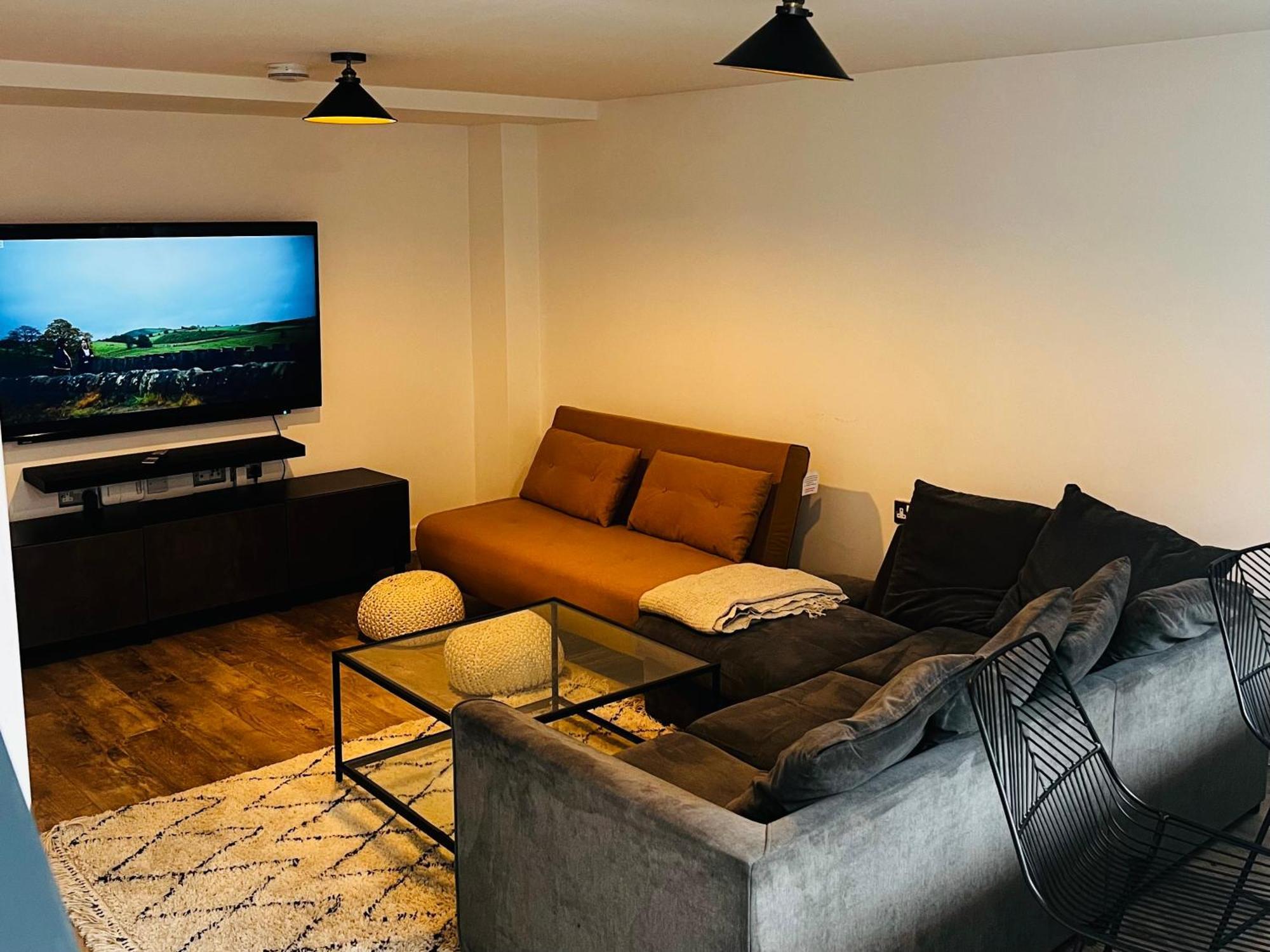 Luxurious 1-Bedroom With Parking 버밍엄 외부 사진